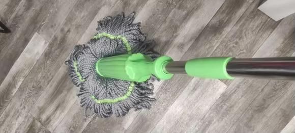 Self-twisting Water Rotating Mop - Floor Cleaning Mop