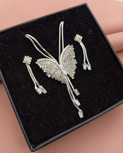 Load image into Gallery viewer, Butterfly Pendant Necklace with Earrings
